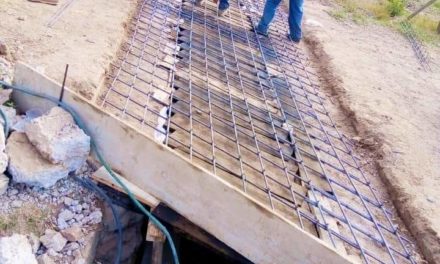 Gobierno de Pepito Barajas reconstruye puente peatonal en La Virocha