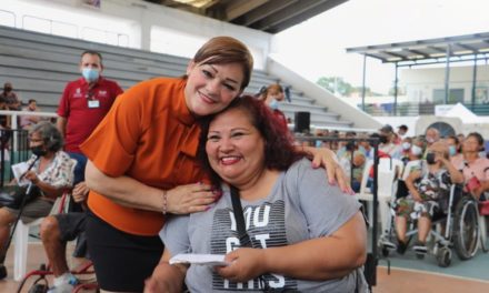 Adultos Mayores y Discapacitados de la zona rural y urbana de Mazatlán reciben apoyos económicos