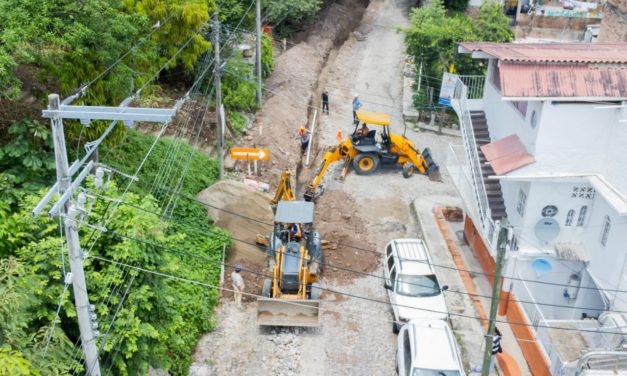 Rehabilita SEAPAL línea de agua potable en la colonia 5 de Diciembre