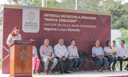 Entrega Mirtha Villalvazo una nueva escuela completa en San José del Valle