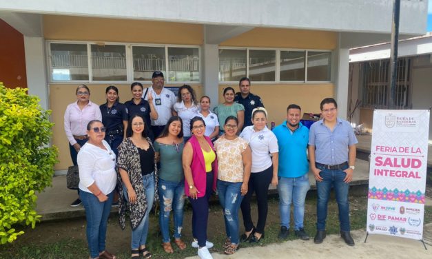 Cerca de 400 estudiantes de Secundaria atiende el IMJUVE en la Feria de la salud