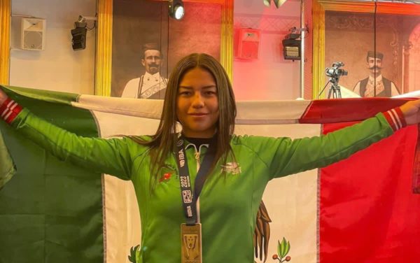 FELICITA MIGUEL ÁNGEL NAVARRO QUINTERO A BOXEADORA NAYARITA CON TRIUNFO INTERNACIONAL