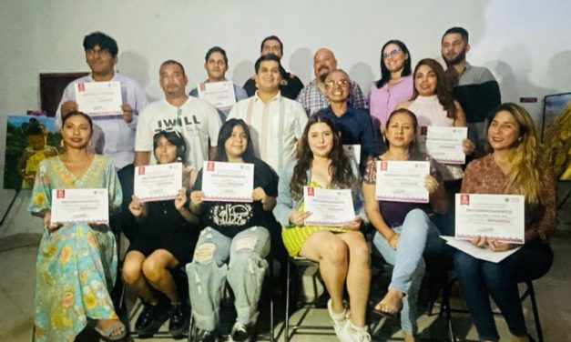 SE INAUGURA EXPOSICIÓN “EL COLOR DE LA MUJER” EN LA CASA DE LA CULTURA DE BAHÍA DE BANDERAS