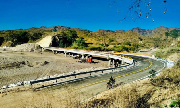 SIGUE AVANZANDO LA OBRA DEL PASEO ATICAMA, EN SAN BLAS. MIGUEL ÁNGEL NAVARRO QUINTERO