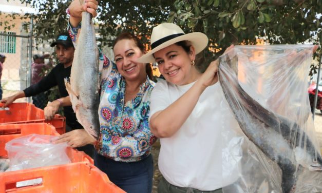 ENTREGAN GOBIERNO MUNICIPAL Y DIF MAZATLÁN UNA TONELADA DE PESCADO FRESCO Y LIMPIO, A CIUDADANAS Y CIUDADANOS DE CINCO COLONIAS POPULARES DEL PUERTO.