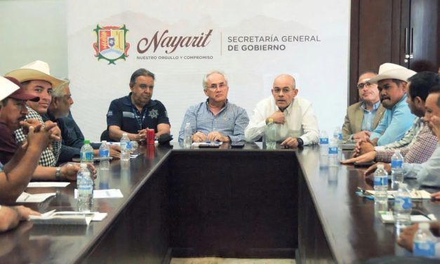 ECHEAGARAY BECERRA ENCABEZA MESA DE TRABAJO CON SORGUEROS DE NAYARIT.