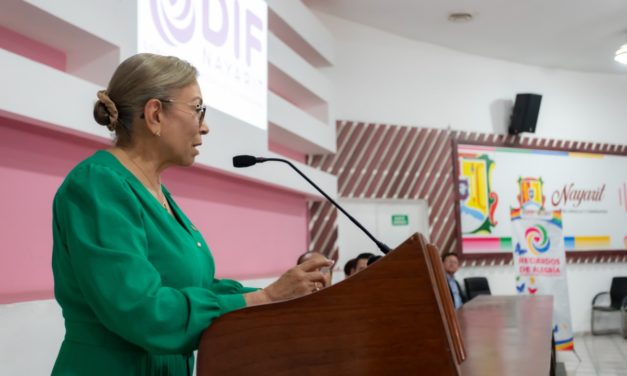 IMPULSA DIF NAYARIT CAPACITACIÓN DEL PERSONAL DE LA CASA HOGAR