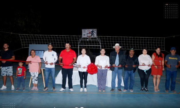 REHABILITAN EN EL PALMITO DEL VERDE CANCHA DE USOS MÚLTIPLES