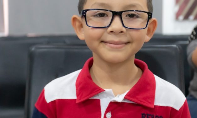 ENCABEZA DIF NAYARIT, JORNADA VISUAL DE LENTES GRADUADOS Y PERSONALIZADOS