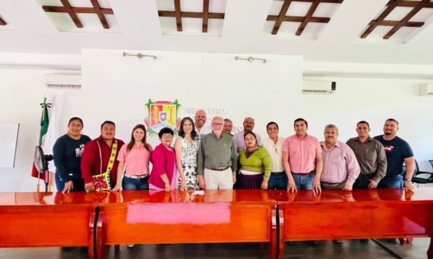 CON EL RESPETO ABSOLUTO A SU AUTONOMÍA, SE REÚNE MIGUEL ÁNGEL NAVARRO QUINTERO CON ALCALDESAS Y ALCALDES