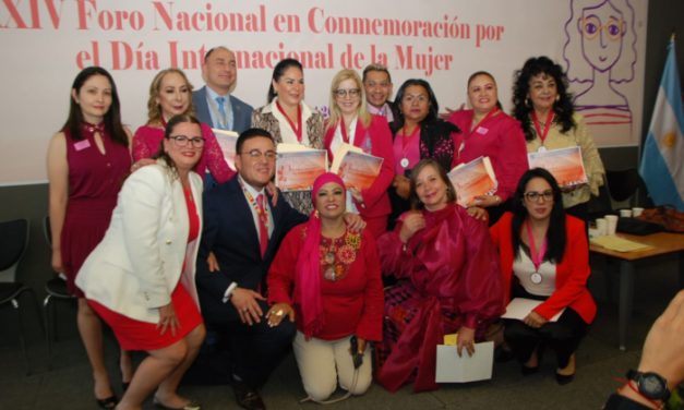 MARY CASTRO, RECONOCIDA POR EL SENADO DE LA REPÚBLICA