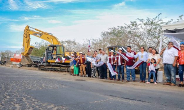 ARRACA LA CONSTRUCCIÓN DE LA CARRETERA DE LA CRUZ DE HUANACAXTLE