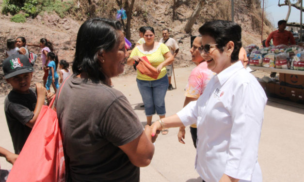 LLEGAN PROGRAMAS DE DIF A CAMPESTRE LAS PALMAS