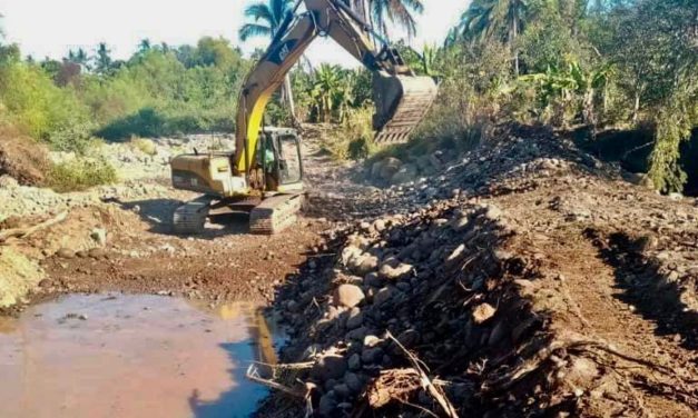 CON ACCIONES DE DESAZOLVE, SE PROTEGE A FAMILIAS DE NAYARIT