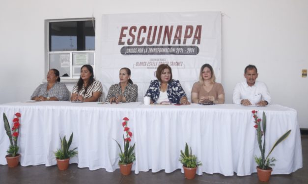 BENEFICIAN A 150 FAMILIAS DE 10 COLONIAS, CON LA ENTREGA DE ESCRITURAS DE SUS PREDIOS