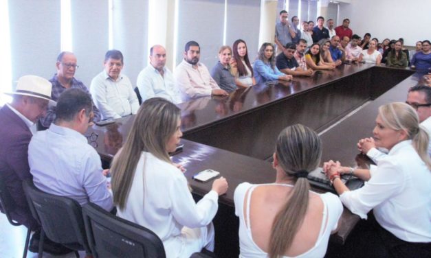 SE REÚNE ROCÍO ESTHER GONZÁLEZ GARCÍA CON SU EQUIPO DE TRABAJO, LOS INVITÓ A SEGUIR SUMANDO ESFUERZOS POR LA TRANSFORMACIÓN DE NAYARIT