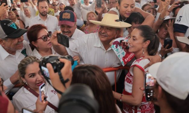 CLAUDIA SHEINBAUM ENCABEZÓ UNA ASAMBLEA INFORMATIVA EN EL PUERTO DE VERACRUZ