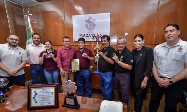 DE MAZATLÁN PARA EL MUNDO JÓVENES OBTIENEN 1ER LUGAR EN COMPETENCIA INFORMATRIX WORD FINAL 2023
