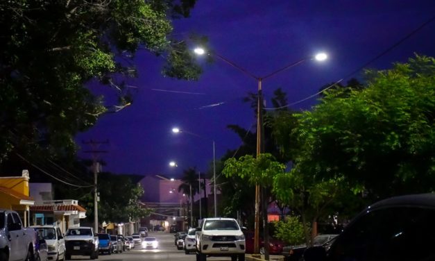 RENUEVAN ALUMBRADO PÚBLICO EN COLONIAS MILENA, FOVISSSTE ESPERANZA Y LOS VENADOS.