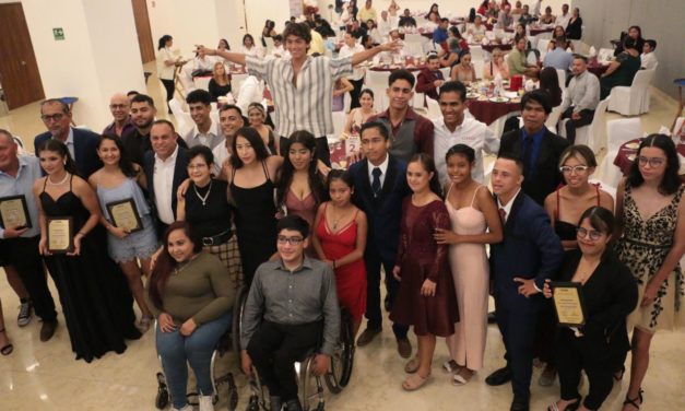 RECONOCEN A DESTACADOS DEPORTISTAS VALLARTENSES