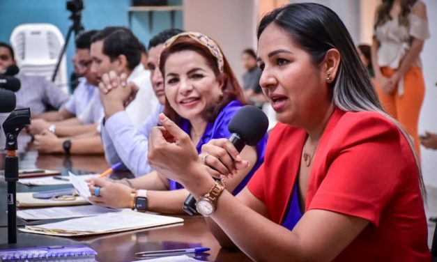 TOMAN PROTESTA NUEVOS INTEGRANTES DEL CONSEJO MUNICIPAL DE MEJORA REGULATORIA Y GESTIÓN EMPRESARIAL