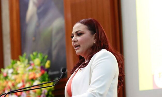 DICTAN LA CONFERENCIA: PREVENCIÓN DE LA VIOLENCIA HACIA LA MUJER DESDE LAS INFANCIAS