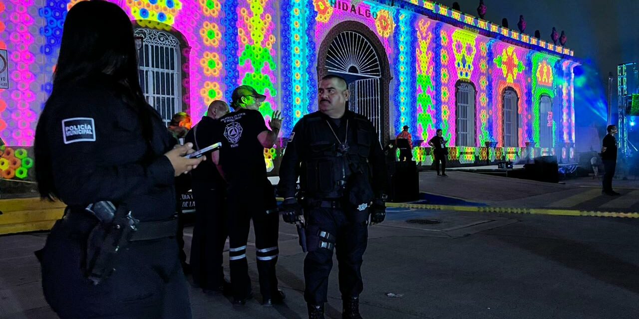 GARANTIZAN POLICÍA TEPIC Y VIAL SEGURIDAD EN EL FESTIVAL “ALMAS ETERNAS” Y PANTEONES MUNICIPALES