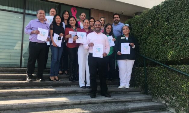 ENTREGA IMSS NAYARIT RECONOCIMIENTOS PARA LAS Y LOS TRABAJADORES ADMINISTRATIVOS POR 25 Y 35 AÑOS DE SERVICIO