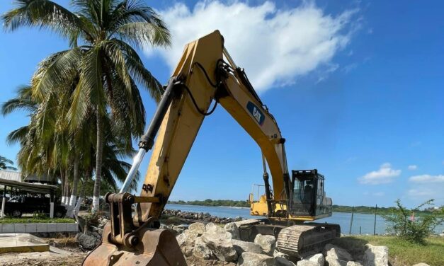 YA INICIARON LABORES DE CONSTRUCCIÓN DE LA OBRA MUNICIPAL DEL ANDADOR TURÍSTICO EN PLAYA «EL BORREGO”