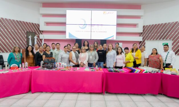DIF NAYARIT EQUIPA A CASAS DE LA MUJER DE TODO EL ESTADO
