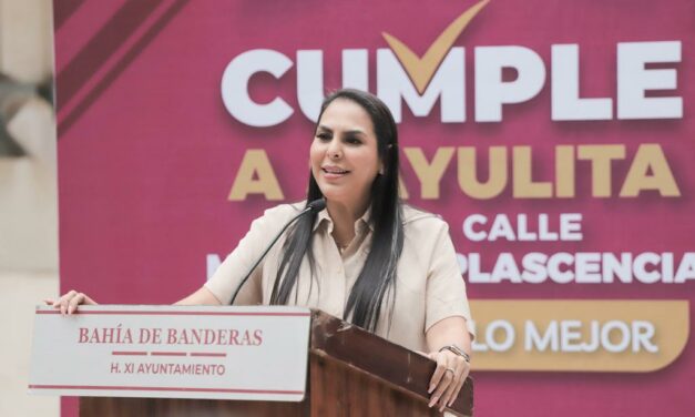 ENTREGA LA ALCALDESA MIRTHA VILLALVAZO, OBRA DE PAVIMENTACIÓN EN SAYULITA