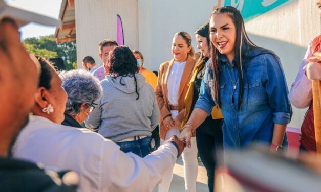 ENTREGA LA ALCALDESA MIRTHA VILLALVAZO CAMIONES NUEVOS PARA LA RECOLECCIÓN DE BASURA A SERVICIOS PÚBLICOS DE BAHÍA DE BANDERAS
