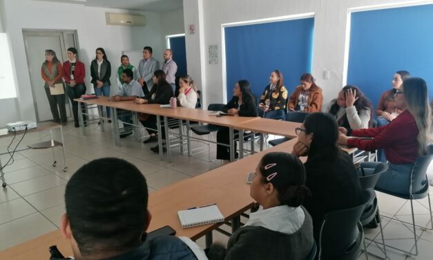 CONTADORES Y EMPRESARIOS RECIBEN ASESORÍA DEL IMSS PARA DETERMINAR PRIMA EN SEGURO DE RIESGOS DE TRABAJO