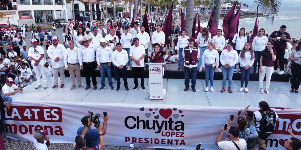 Respaldan más de 15 mil Vallartenses a Chuyita López en el malecón