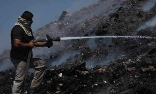 Más de 100 horas sin parar han luchado bomberos de Tepic en El Iztete
