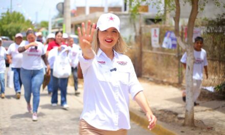Estrella Palacios, candidata de Morena a la Presidencia de Mazatlán saluda a deportistas y llega a El Habal