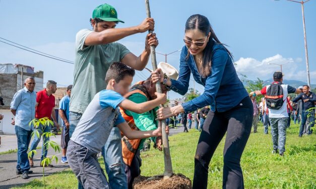 Anuncia Geraldine Ponce megareforestación en el Cerro de San Juan