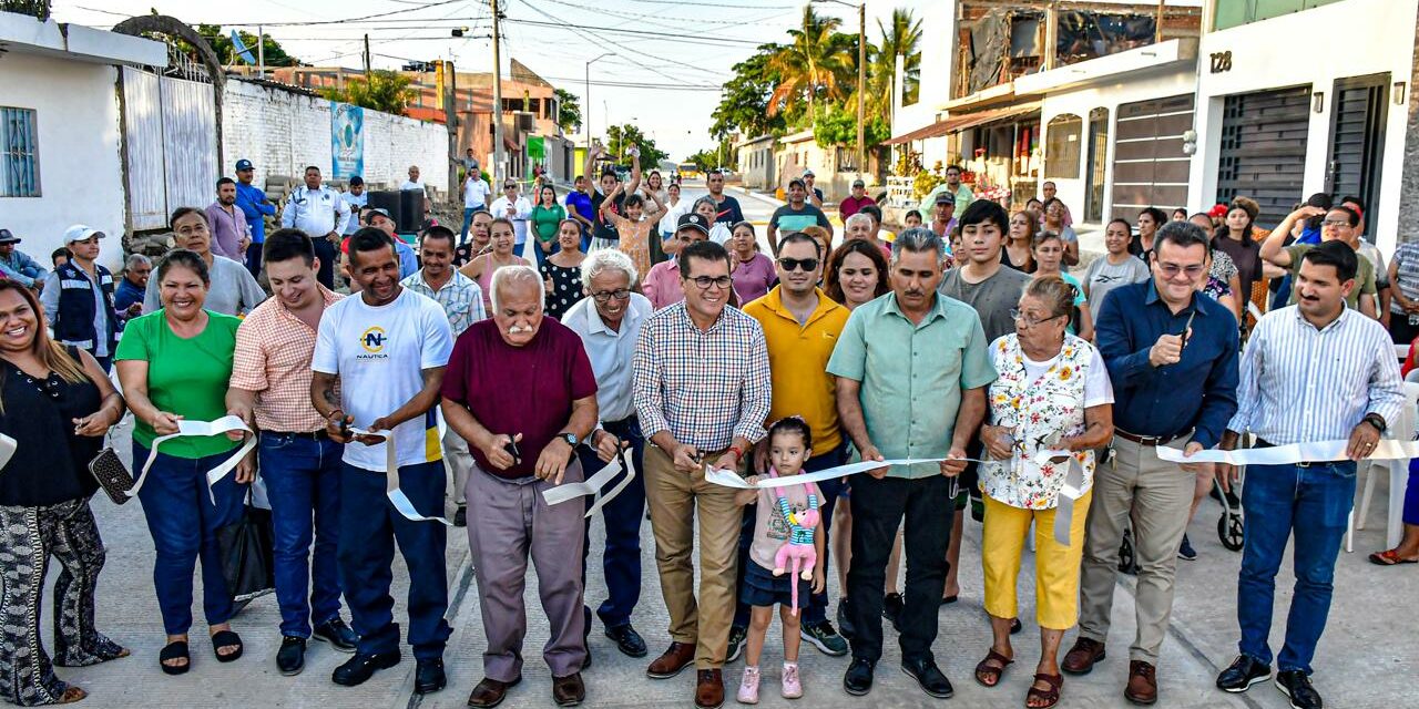 Huertos familiares y Labastida Ochoa estrenan calles pavimentadas