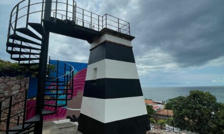 Invitan a exposición fotográfica ‘Faros Gemelos, Guías de la Bahía’