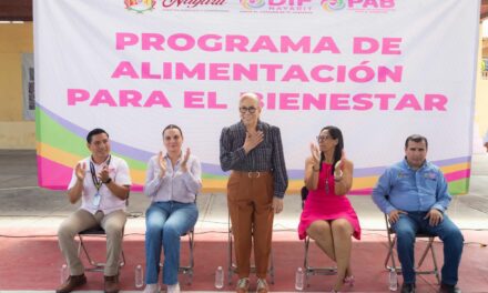 Lleva Beatriz Estrada alimentación y servicios gratuitos a Bahía de Banderas