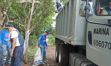 Marina en colaboración con el Sector Salud participa en campaña para prevenir el dengue en San Blas, Nayarit