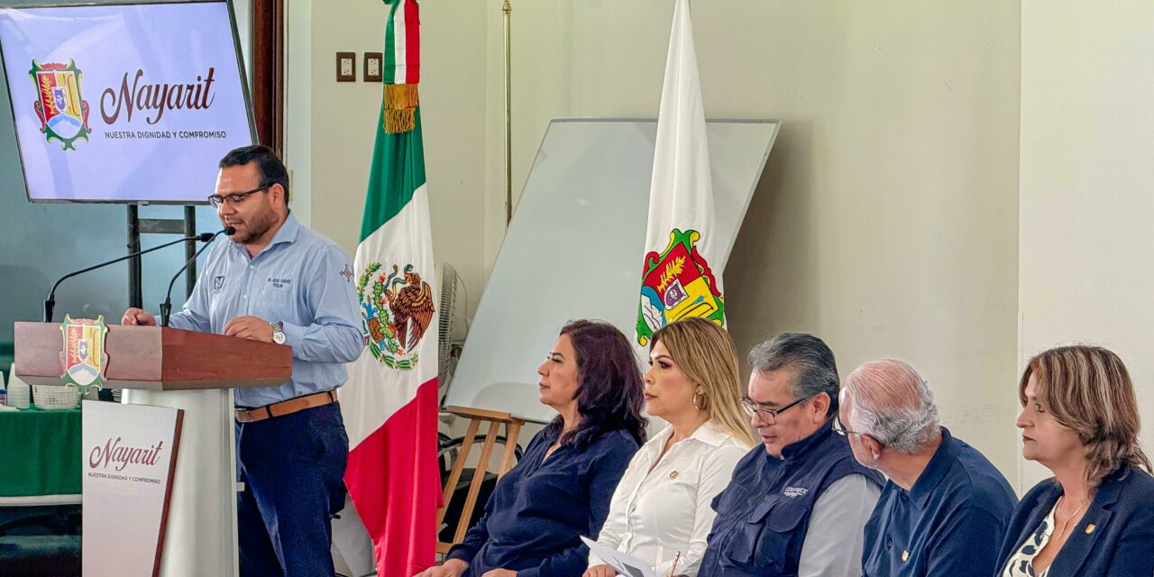 LÍA CASTRO DÍAZ DE LEÓN, PREOCUPADA POR EL AUMENTO DE CASOS DE DENGUE EN BAHÍA DE BANDERAS, ACUDE A REUNIÓN CON EL GOBERNADOR DE NAYARIT