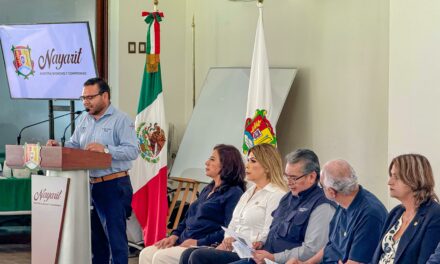 LÍA CASTRO DÍAZ DE LEÓN, PREOCUPADA POR EL AUMENTO DE CASOS DE DENGUE EN BAHÍA DE BANDERAS, ACUDE A REUNIÓN CON EL GOBERNADOR DE NAYARIT