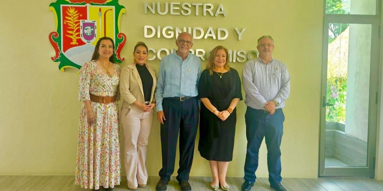 El gobernador del estado de Nayarit, Miguel Ángel Navarro Quintero, se comprometió a acompañar a las mujeres empresarias del estado