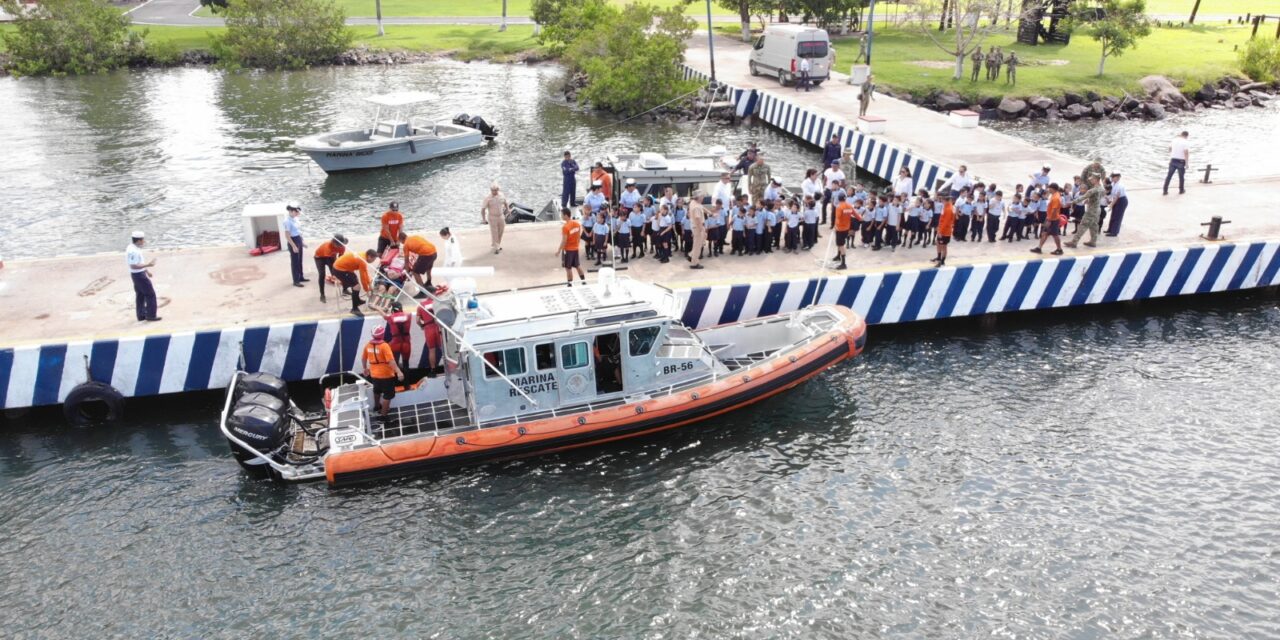 LA DÉCIMA ZONA NAVAL RECIBE VISITA DE ALUMNOS DE LA ESCUELA PRIMARIA “BENITO JUÁREZ”