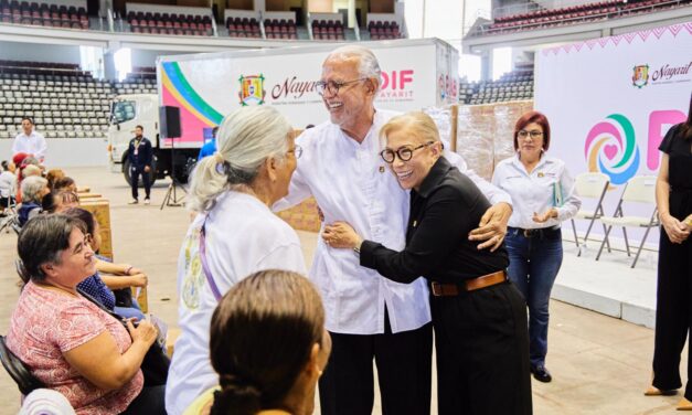 Encabeza Beatriz Estrada última entrega del PAB en el 2024