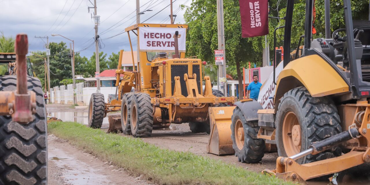 HÉCTOR SANTANA SIGUE CON OBRAS EN TODO BAHÍA: PAVIMENTACIÓN EN SAN VICENTE Y ACUEDUCTO PARA BUCERÍAS