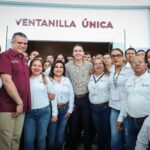 EL ALCALDE HÉCTOR SANTANA INAUGURA VENTANILLA ÚNICA DE PADRÓN Y LICENCIAS EN BUCERÍAS