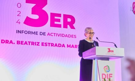 Margui Zúñiga y Héctor Santana respaldan el Tercer Informe de Actividades de Beatriz Estrada Martínez