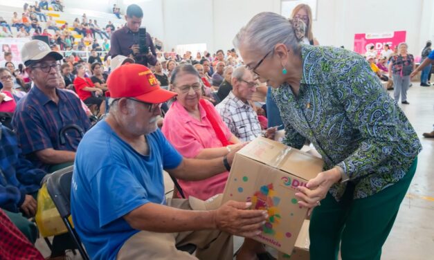 Familias de Ixtlán del Río agradecen a Beatriz Estrada por llevar justicia social a sus hogares